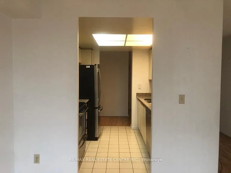335 Webb Dr #804 — Photo 4