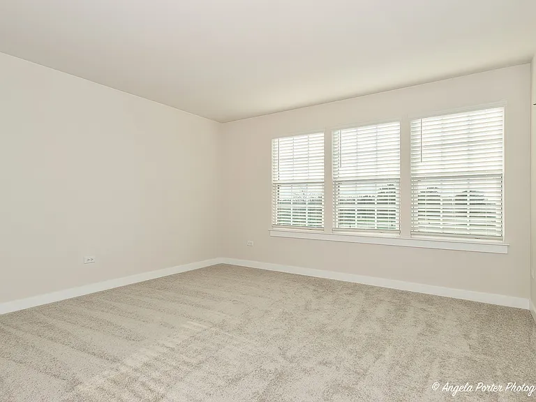 Serene Bedroom Escape