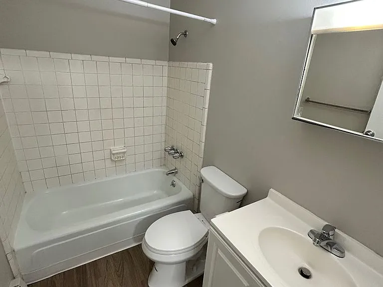 136 S 7th Street — Photo 12