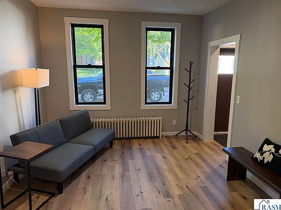 2nd image of 207 S Minnesota St