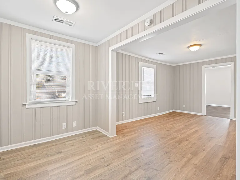 2019 Driftwood Ave — Photo 18