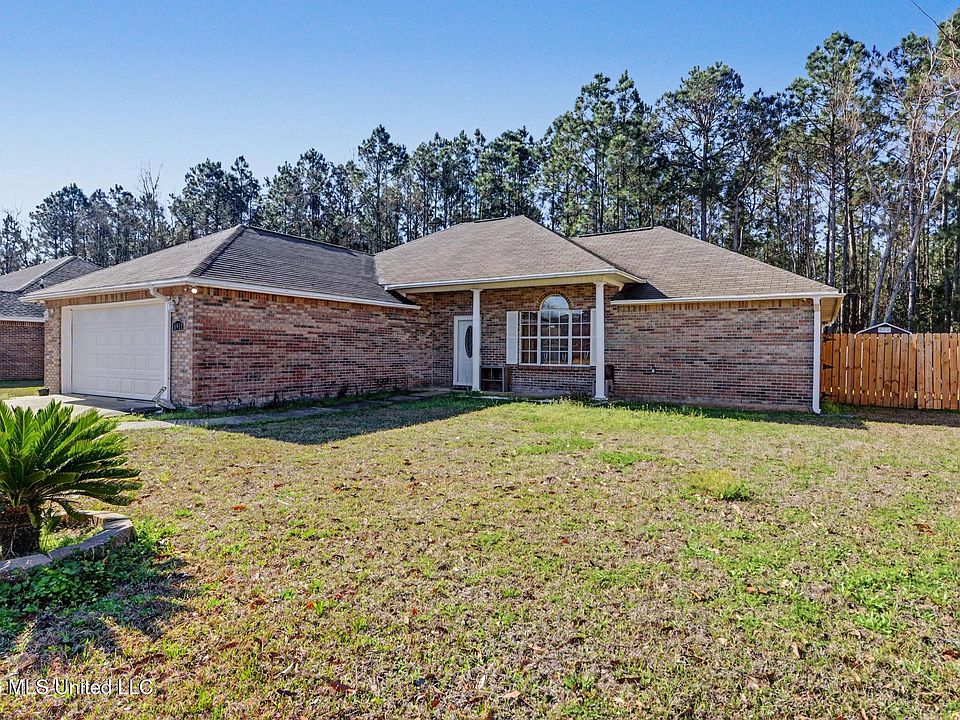 1st image of 6911 Pinehurst Dr