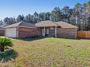 6911 Pinehurst Dr, Ocean Springs, MS 39564