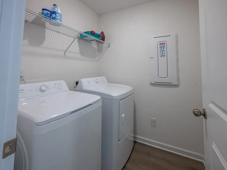 244 Kenoot Dr — Photo 3