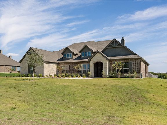 4th image of 813 Valley Ridge Rd