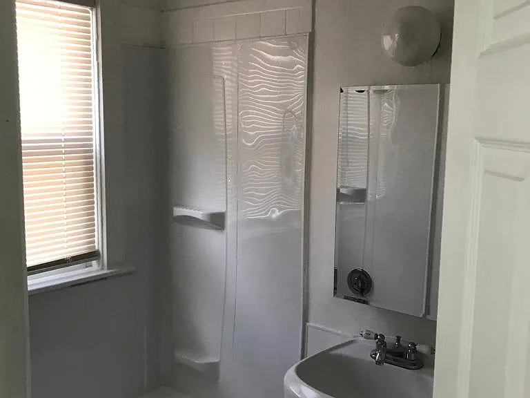 41 South Angell — Photo 12