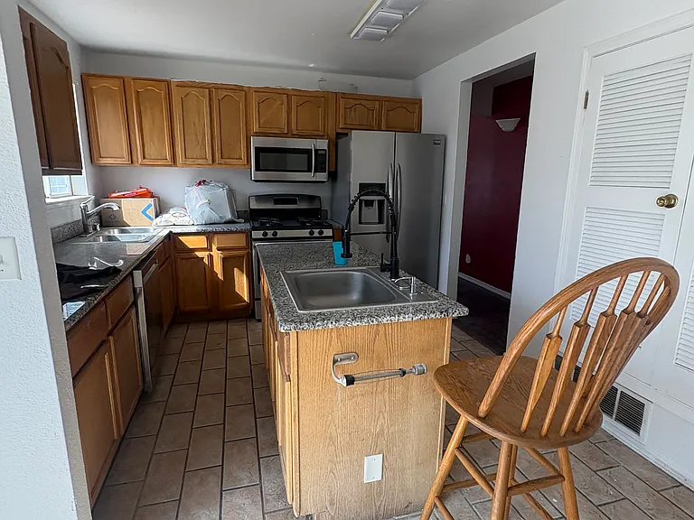 Desert Wind Dr — Photo 6