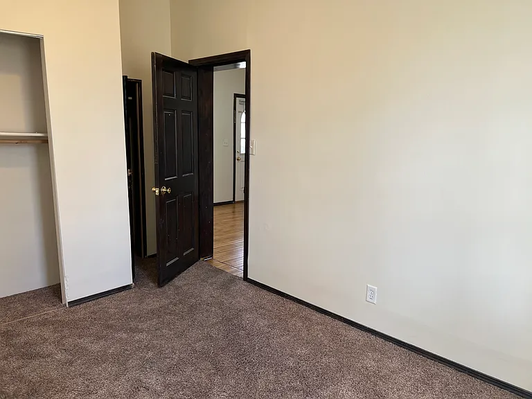 743 Eddy St — Photo 20