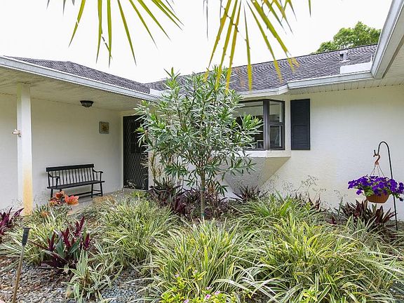 2nd image of 1549 Eastlake Ln #11
