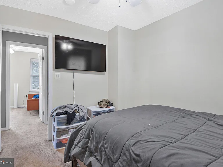 4037 Broadbill Cir — Photo 28