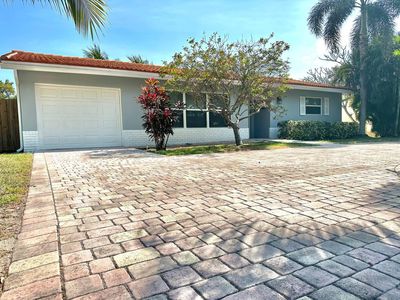 2100 NE 29 Street, Lighthouse Pt, FL, 33064