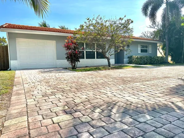 2100 NE 29 Street, Lighthouse Point, FL 33064