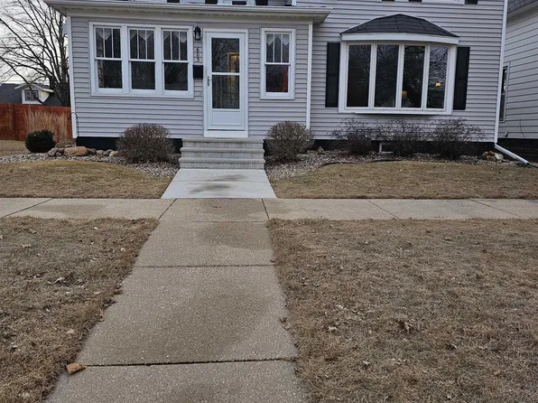 603 E Butler St, Manchester, IA 52057