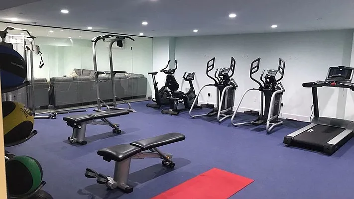 Rented by Nooklyn NYC LLC | media 10