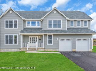 1 Sander Way, Bayville, NJ 08721