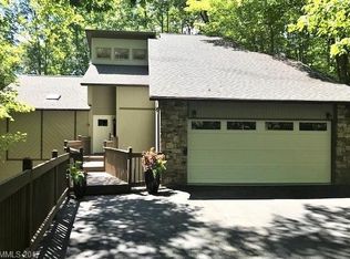 107 Old Distillery Rd, HENDERSONVILLE, NC 28739