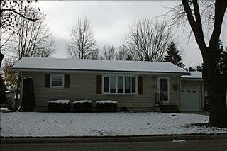 1st image of 611 Donita Ave
