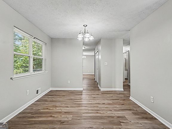5th image of 5017 Gracehill Rd