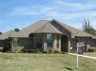 463 Meadowridge Cir, Texarkana, AR 71854