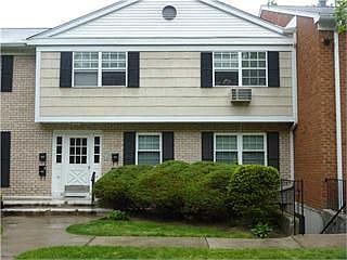 1st image of 304 Parkside Dr