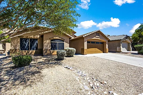 8205 S 45th Ln Photo 1 8205 S 45th Ln Photo 1