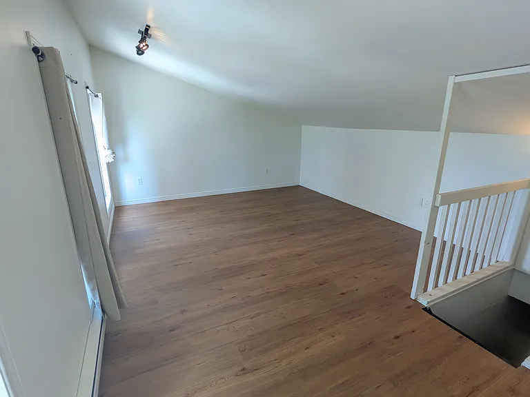 359A Brant St — Photo 9