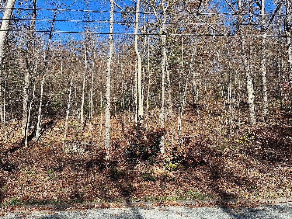 2nd image of 26 Forest Dr