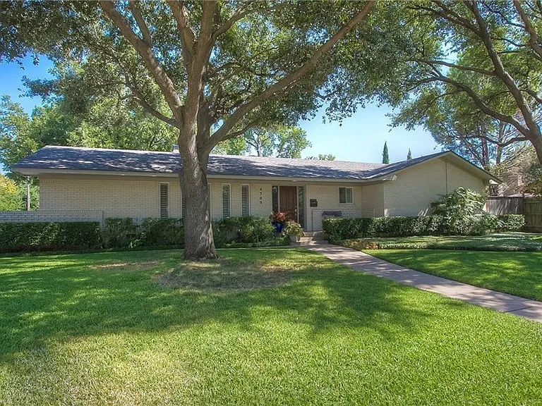 4309 Sarita Dr — Photo 2