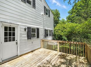 16 Overlook Way, Purdys, NY 10578