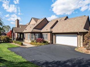 9 Havenhill Rd, Hamburg, NJ 07419