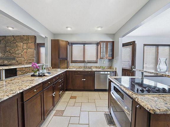 3rd image of 13040 Duncan Plains Rd