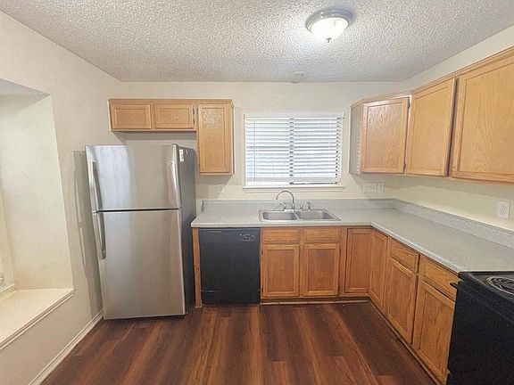 5th image of 6916 Cedar Knoll Dr