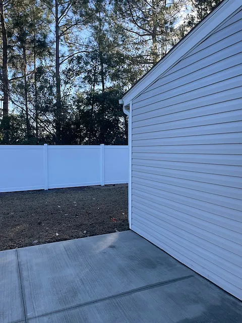 3 bed, 1400 sqft, $2,250 — Photo 4