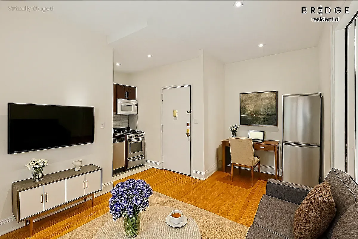228 East 84th Street — Photo 4