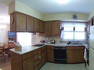 2nd image of 1659 Valley View Dr