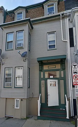 202 Lexington St #1 Photo 1