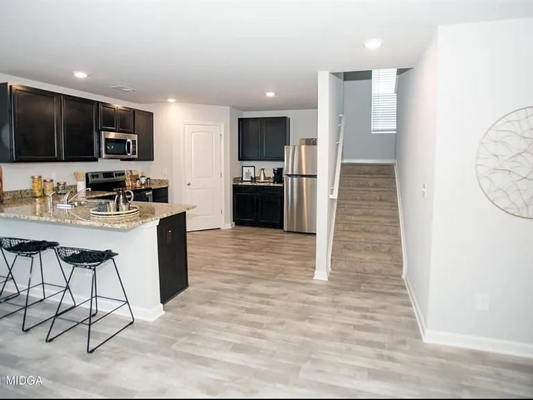 178 Goodall Woods Dr — Photo 8