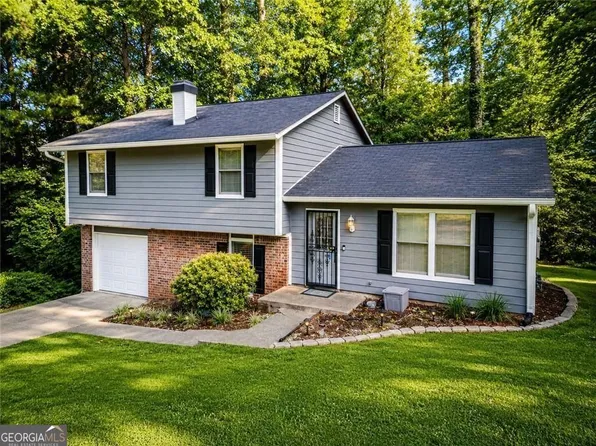 3990 Skidmore Ct, Decatur, GA 30034