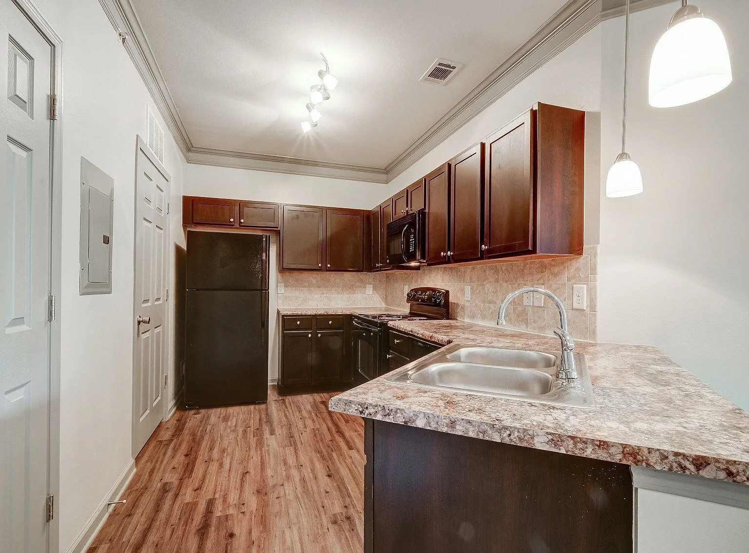 Estates at McDonough Apartment Homes — Photo 3