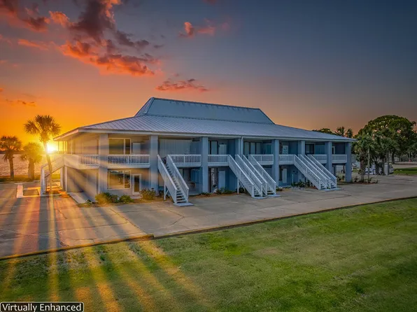 19 Mashes Sands Rd, Ochlockonee Bay, FL 32346