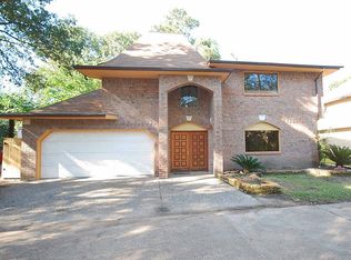 17753 S Cypress Villas Dr, Spring, TX 77379