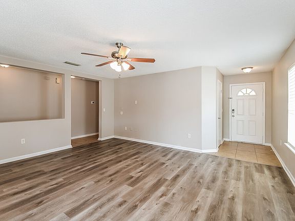 4th image of 11412 Brian Lakes Dr