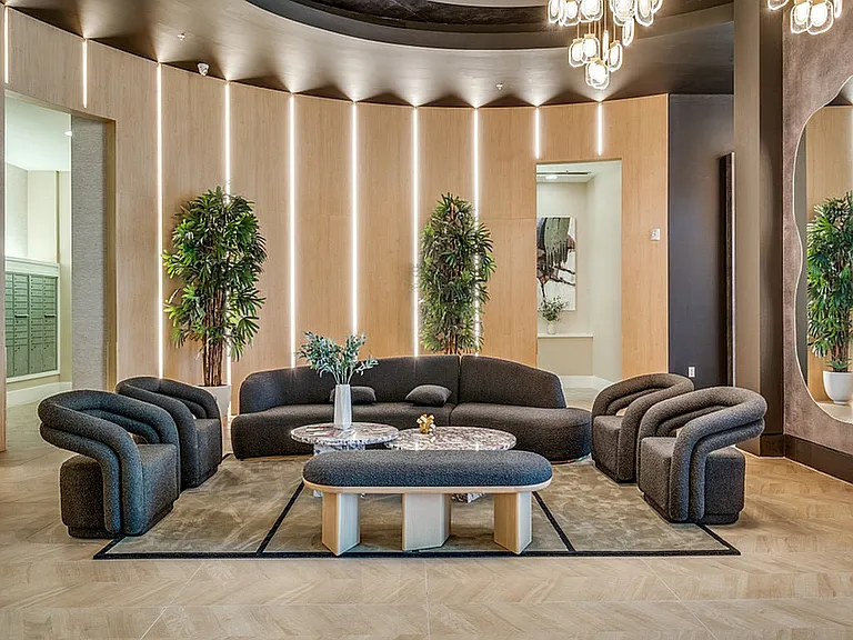1400 HiLine Resident Lounge