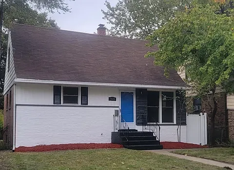 4 bed, 1600 sqft, $2,000 — Photo 1