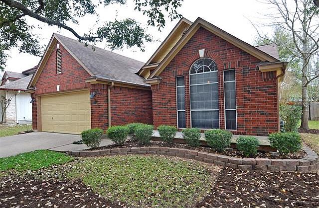 1st image of 1004 Strickland Dr