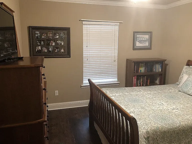 219 Decatur St — Photo 16