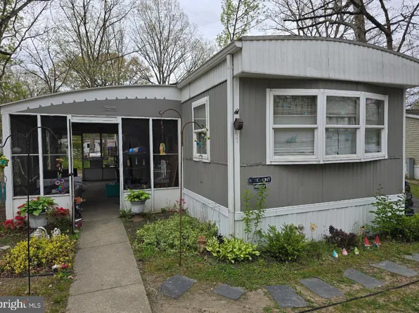 47 Schalick Dr, Elmer, NJ 08318