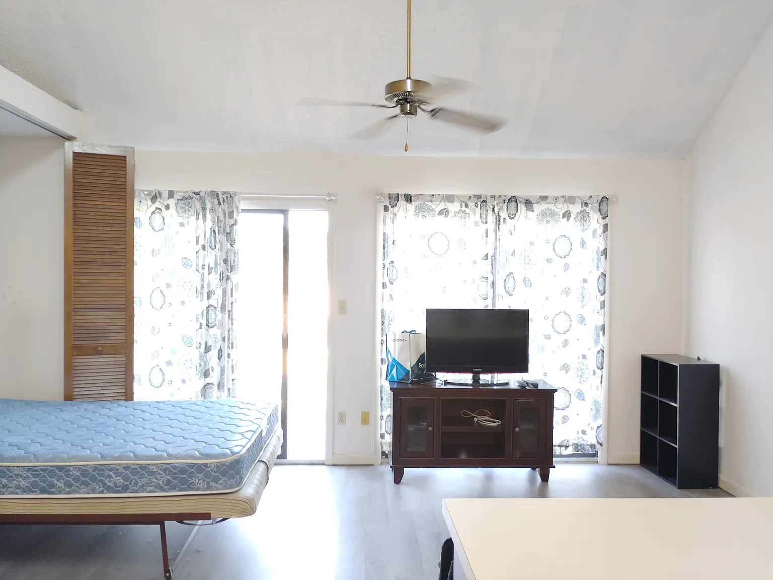 Studio, 650 sqft, $950 — Photo 3