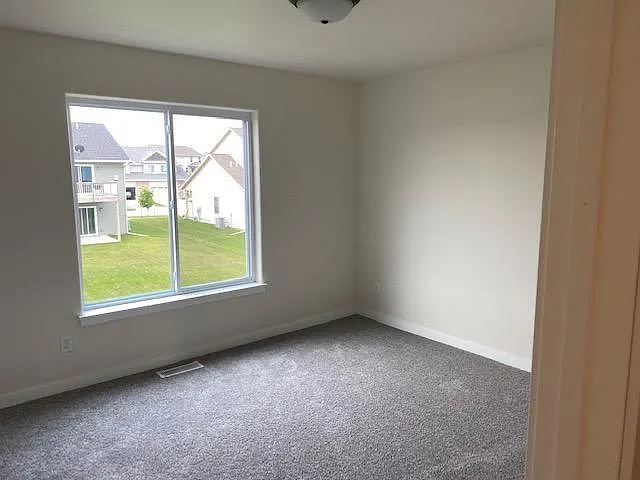 1185 Exchange St — Photo 10