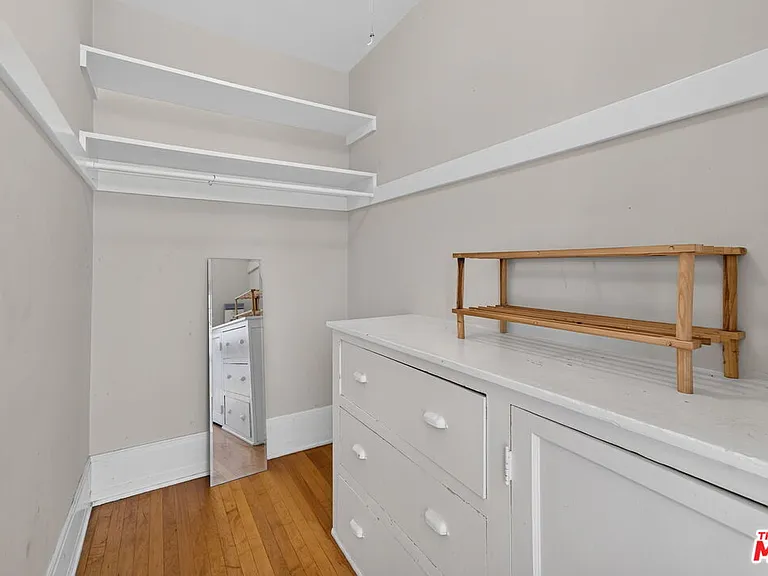 2215 W 21st St — Photo 51